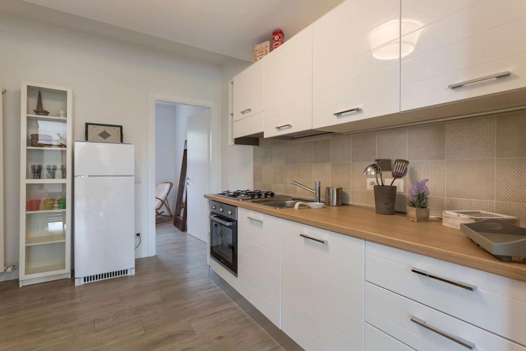 San Galigano Apartment เปรูจา ภายนอก รูปภาพ
