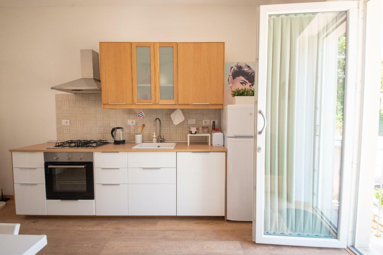 San Galigano Apartment เปรูจา ภายนอก รูปภาพ